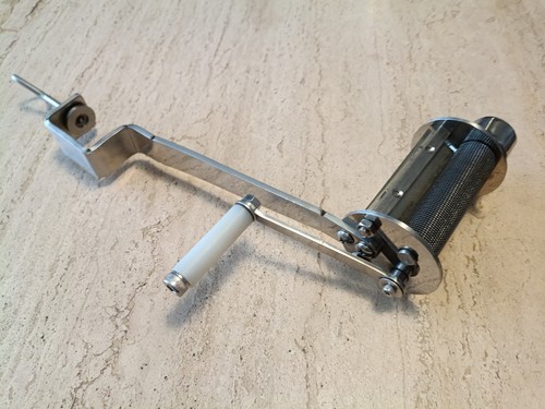 Manual tobacco shredder - tobacco,