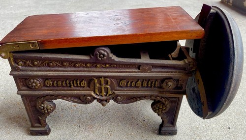 Antique gesetzlim gesmutzt - antique,