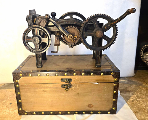 Antique himoff mechanical - antique,